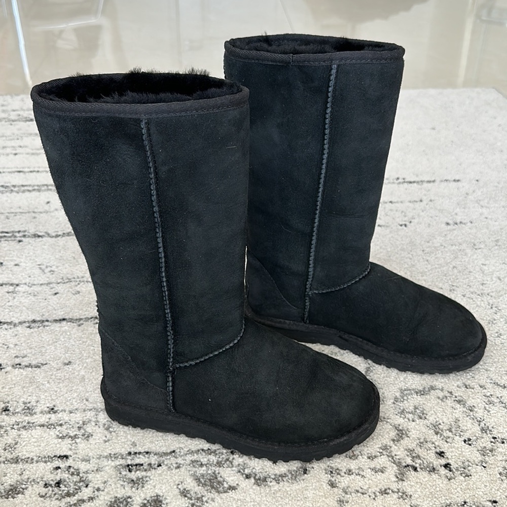 UGG tall boots genuine sheepskin - Picture 2 of 11